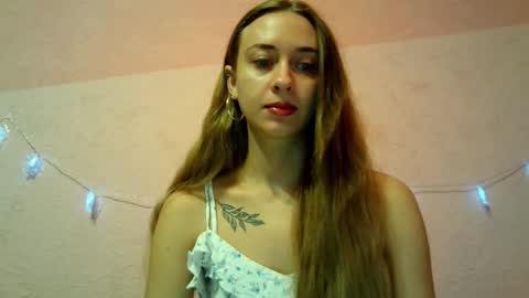 _aurora_sweet online show from November 11, 9:20 am