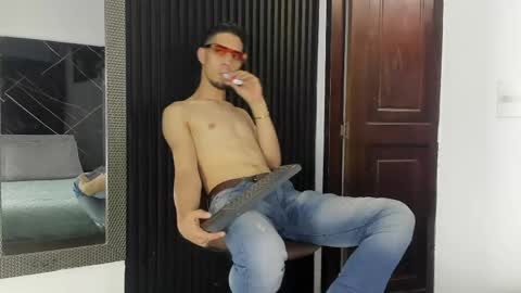 Snapshot of _axel_09 chatting on April 18, 4:44 pm _axel_09 online show from April 18, 4:44 pm