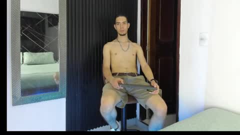 Snapshot of _axel_09 chatting on May 8, 4:07 am _axel_09 online show from May 8, 4:07 am