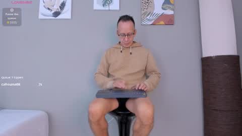 _axelking_ online show from October 22, 11:32 am