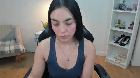 Bella Evans online show from March 5, 5:47 am