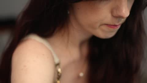 Lili online show from November 22, 12:15 pm