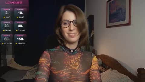 Snapshot of _blackpearl chatting on January 24, 11:23 pm Laura online show from January 24, 11:23 pm