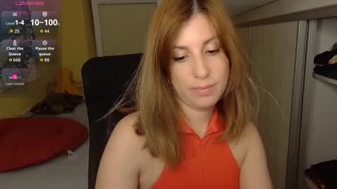 Laura online show from May 17, 10:17 pm