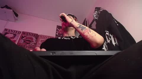 Snapshot of _blackshadow__ chatting on February 26, 7:24 pm SHADOW online show from February 26, 7:24 pm