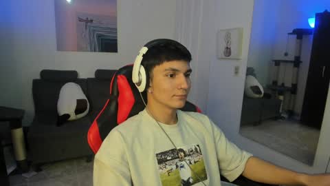 B L A K E online show from January 6, 6:47 am