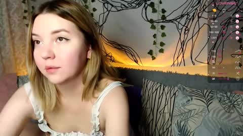 Elizabeth online show from October 23, 8:29 pm