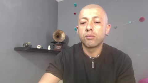 Snapshot of _bonnie__and_clyde chatting on July 1, 8:08 pm _bonnie__and_clyde online show from July 1, 8:08 pm