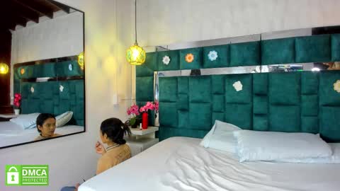 _bonnyandclyde online show from January 13, 12:43 pm