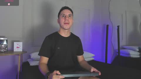 Snapshot of _bruno_bs chatting on January 14, 11:58 pm BRUNO online show from January 14, 11:58 pm