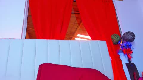 Carolina  online show from October 3, 5:32 pm