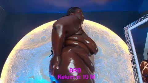 Caro. online show from April 7, 7:03 pm