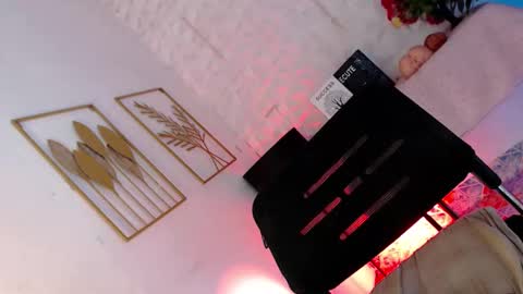 Caroline online show from February 20, 7:21 am