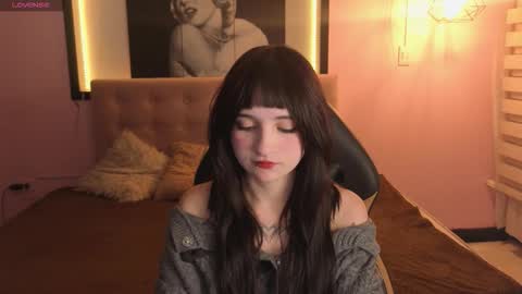 _charlotte_collins_ online show from February 4, 2:45 pm