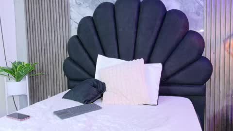 Snapshot of _charlotte_queen_ chatting on May 20, 1:28 pm _charlotte_queen_ online show from May 20, 1:28 pm