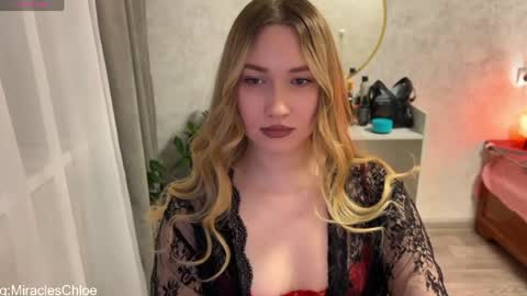 _chloe_miller_ online show from April 16, 5:47 pm