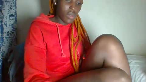 Snapshot of _clara01 chatting on January 15, 9:35 am clara online show from January 15, 9:35 am