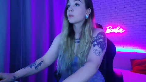 Nica online show from December 3, 6:32 am