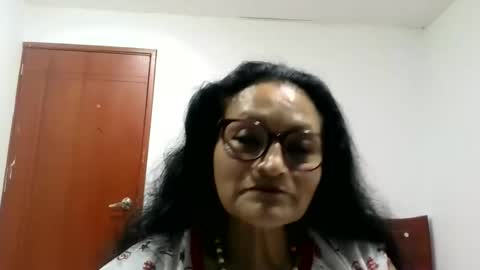 _cristal15 online show from November 26, 4:46 am