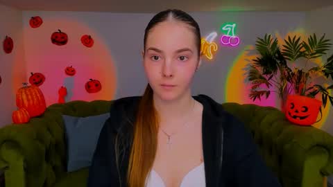 Erika online show from November 2, 8:11 pm