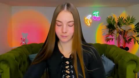 Erika online show from November 21, 1:21 pm