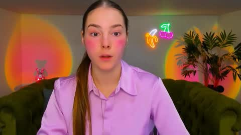 Erika online show from November 28, 9:12 am