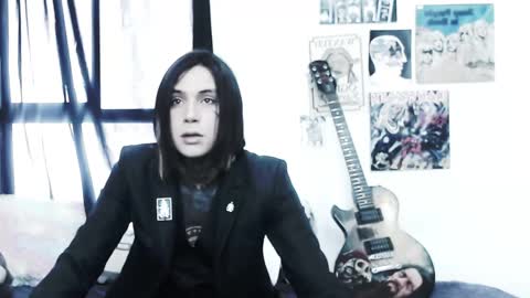 Snapshot of _cuervo_sk8 chatting on November 26, 6:53 pm JC online show from November 26, 6:53 pm