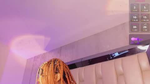     online show from November 12, 10:20 pm