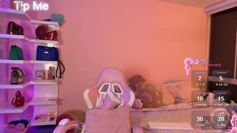 Snapshot of _cute_isabella_ chatting on June 3, 12:24 am _cute_isabella_ online show from June 3, 12:24 am