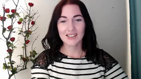 Snapshot of _cutie_and_shy_ chatting on April 7, 7:20 am _cutie_and_shy_ online show from April 7, 7:20 am