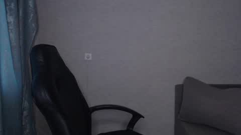 _damnbaby online show from December 13, 7:25 am