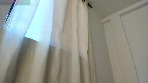 Snapshot of _danik0 chatting on November 30, 5:06 pm danik online show from November 30, 5:06 pm