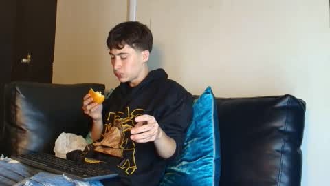 Dante online show from November 25, 8:20 pm