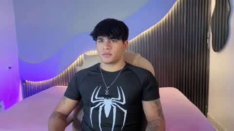 Snapshot of _demon1 chatting on June 18, 2:23 am _demon1 online show from June 18, 2:23 am
