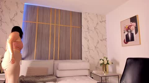 Abril online show from April 12, 1:38 pm