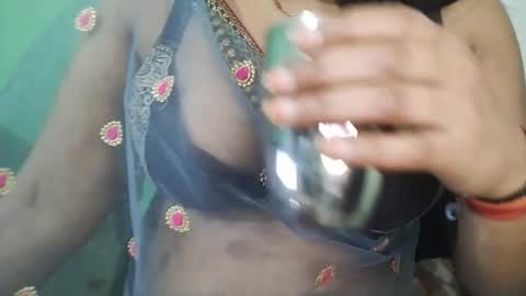 _dreamgirl_0 online show from February 18, 8:27 pm