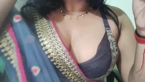 _dreamgirl_0 online show from March 1, 11:40 pm