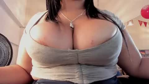 Snapshot of _dulcinea_1 chatting on June 17, 9:49 pm Dulcinea online show from June 17, 9:49 pm