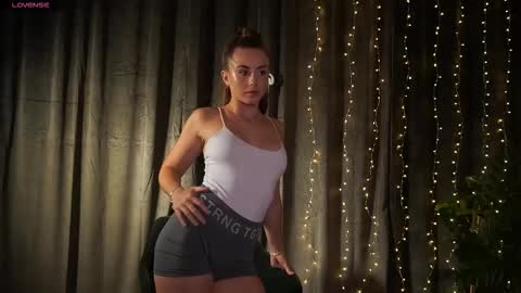 Snapshot of _elicharm chatting on October 19, 8:42 pm Elice online show from October 19, 8:42 pm