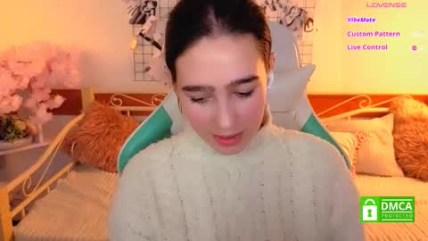 Snapshot of _eliizabeth__ chatting on February 23, 11:35 pm Lizzy online show from February 23, 11:35 pm