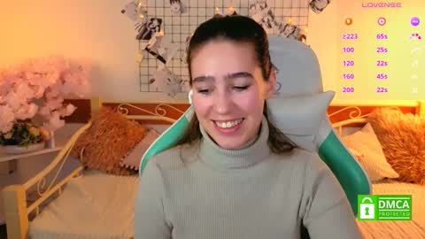 Snapshot of _eliizabeth__ chatting on February 24, 10:52 pm Lizzy online show from February 24, 10:52 pm