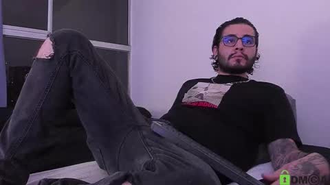  -         online show from October 30, 3:52 am