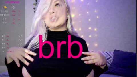 chloue and Gretta online show from December 22, 5:45 am