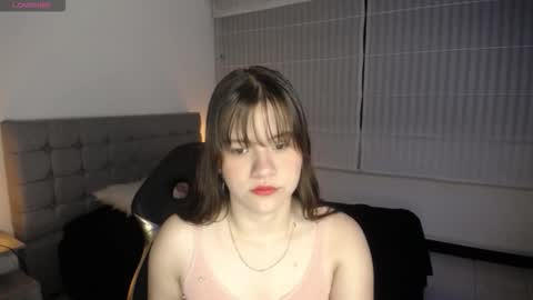 _emaa_ online show from October 19, 12:39 pm