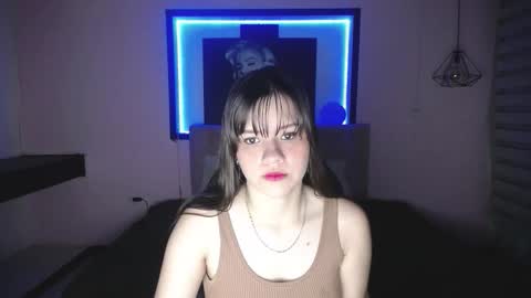 _emaa_ online show from October 20, 12:16 pm