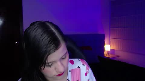 _emaa_ online show from November 26, 2:01 am