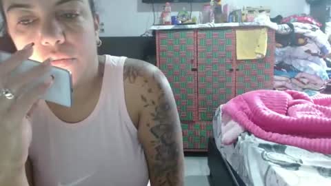 Snapshot of _emilimilf chatting on July 11, 2:42 pm _emilimilf online show from July 11, 2:42 pm