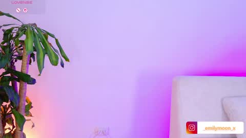 Emi online show from April 6, 1:03 am