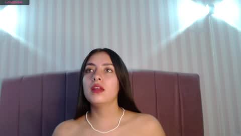 Snapshot of _emma_diamond_ chatting on December 27, 6:20 pm Emma online show from December 27, 6:20 pm