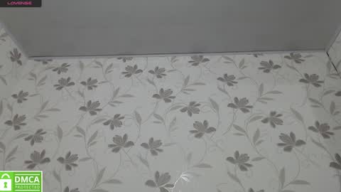 Snapshot of _emma_diamond_ chatting on January 9, 12:57 am Emma online show from January 9, 12:57 am